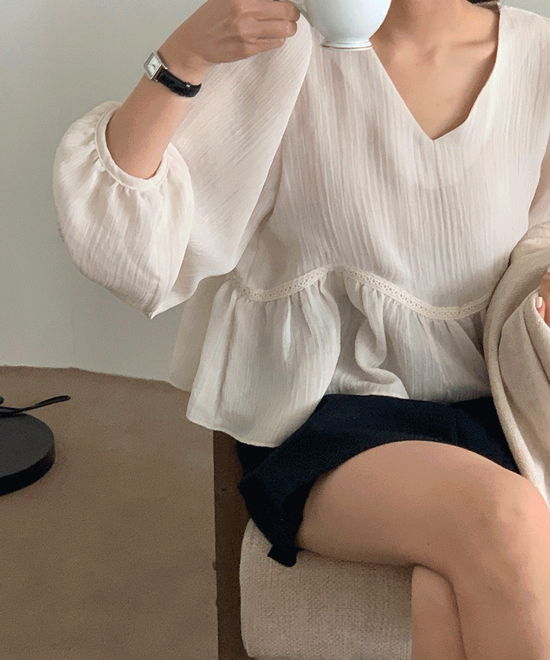 soft wavy blouse : [PRODUCT_SUMMARY_DESC]